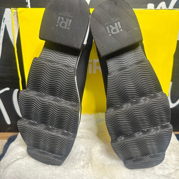 iRi Black Slip-On Sneakers Size 43 - Picture 2 of 6